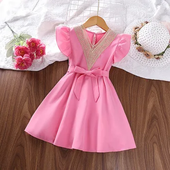 Платье средней длины для европейских и американских девочек 2023, летнее новое кружевное розовое платье принцессы с V-образным вырезом и расклешенными рукавами